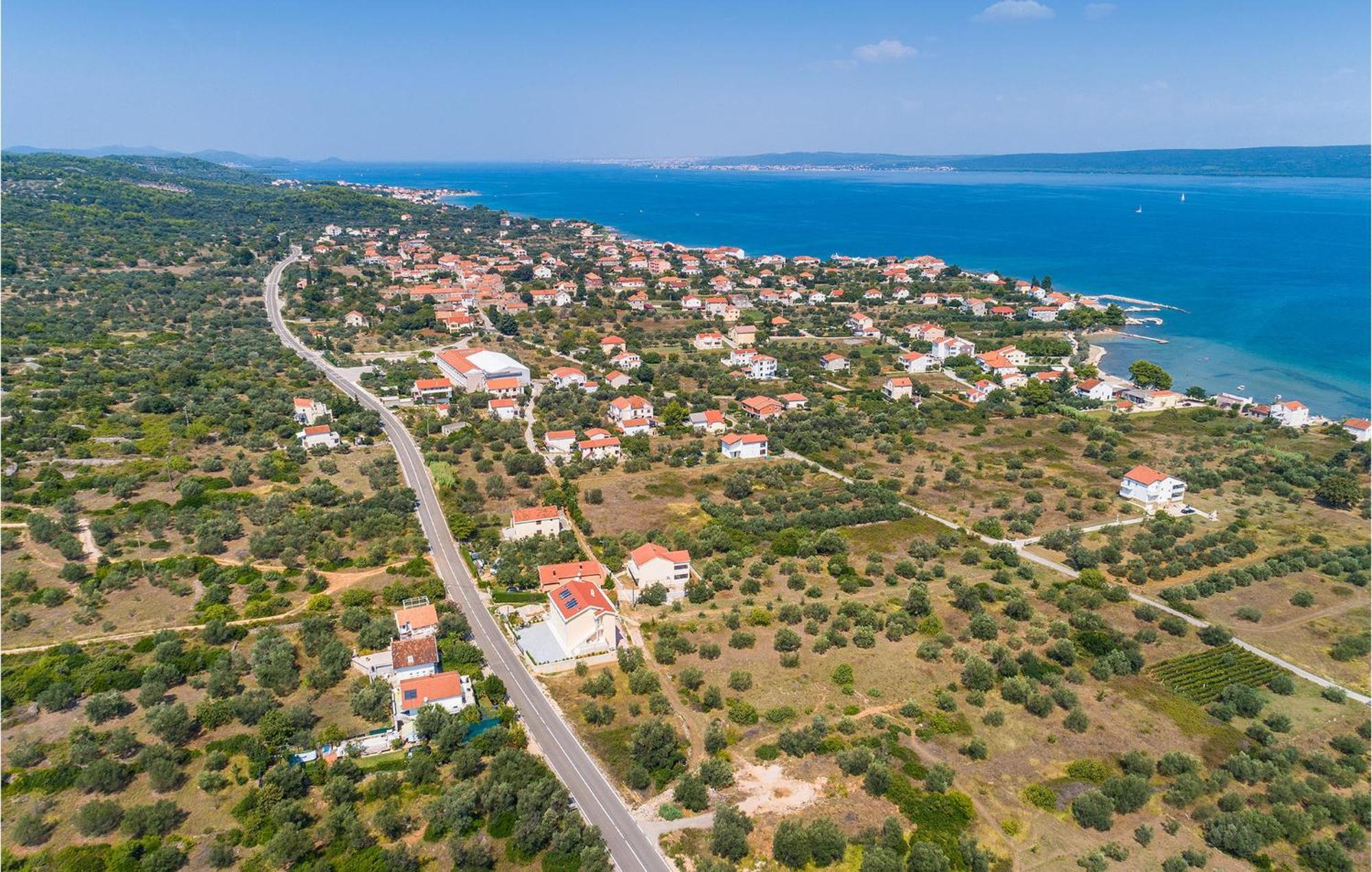 2 Bedroom Amazing Apartment In Nevidane Bagian luar foto